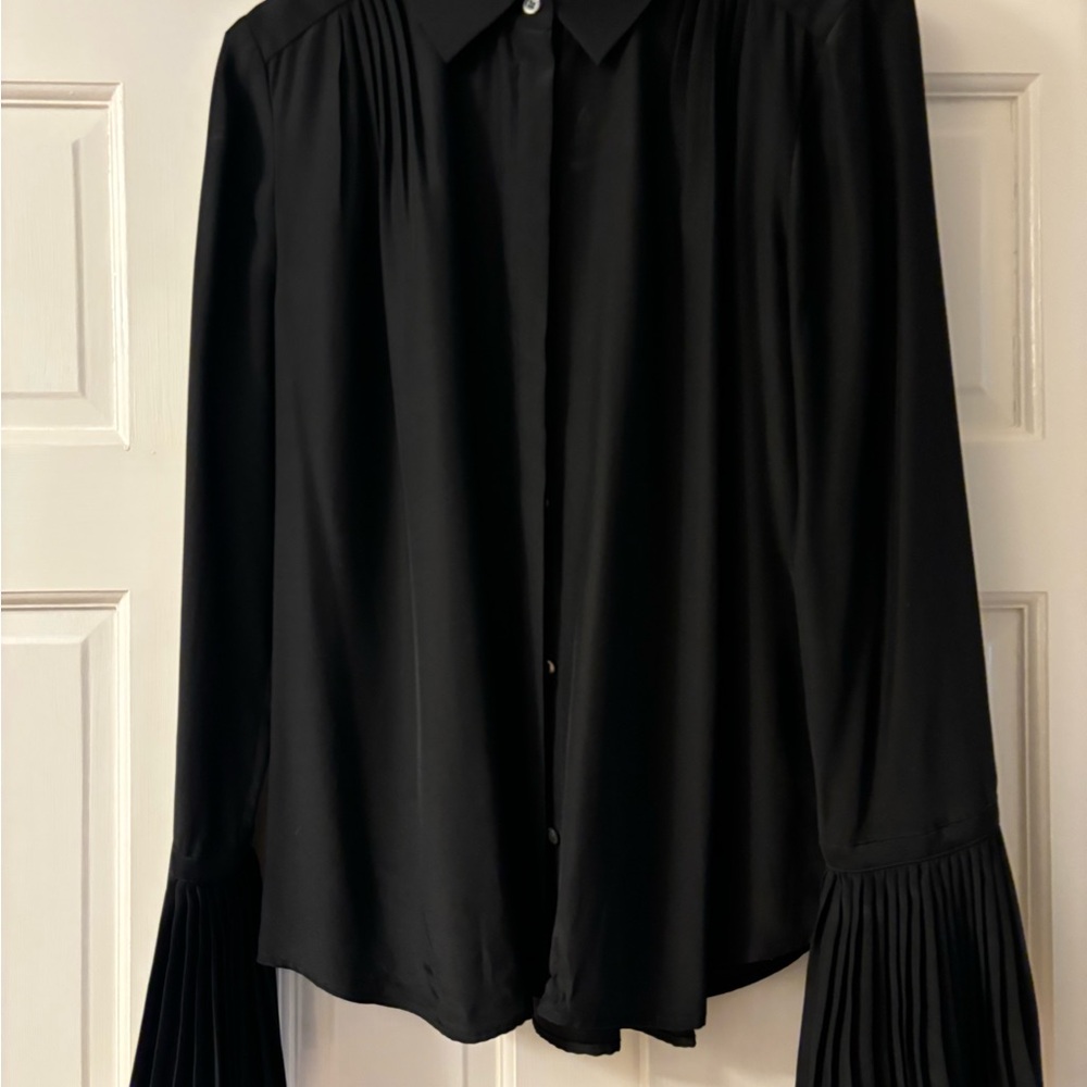 Elegant Black Women's Top by Frame
